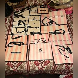 VICTORIA’S SECRET EMPTY SHOPPING BAGS various sizes